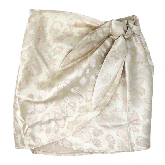 Judith March Dresses & Skirts - NWT Goldie Leopard Wrap Skirt by Judith March